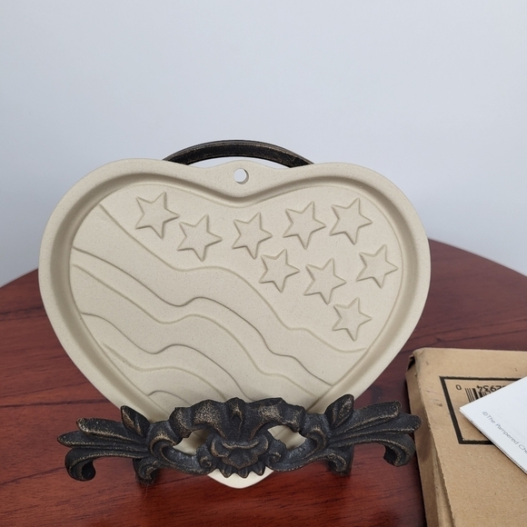 Pampered Chef Patriotic‎ Heart Flag Stoneware Cookie Mold #2934 NIB American - Picture 5 of 15